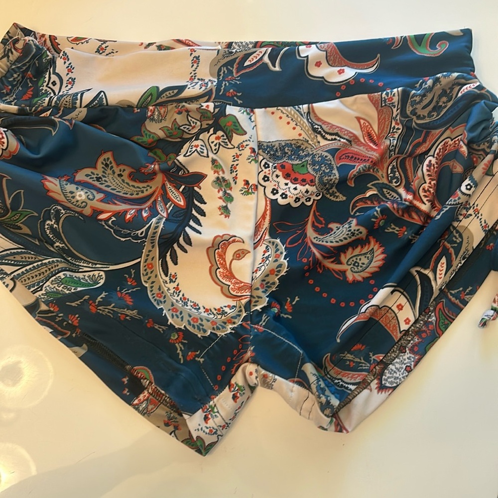 Paisley Print Women's Shorts - Teal & Cream